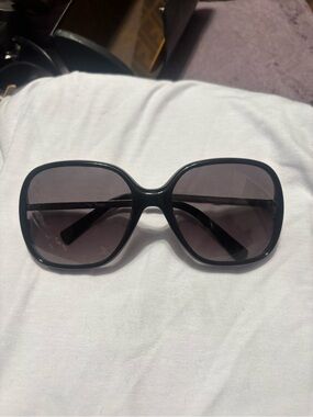 Fendi Oversized Black Women's Sunglasses
